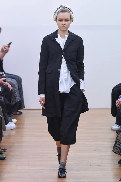 Look 24